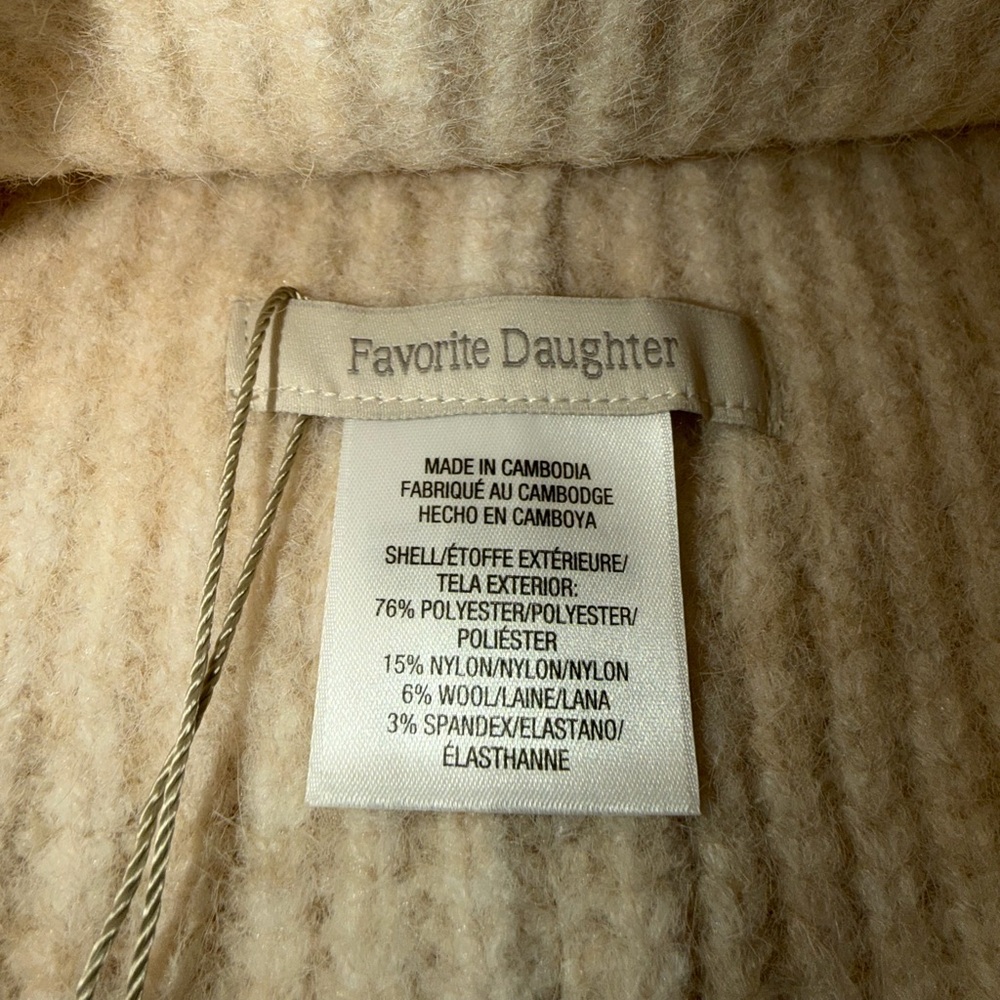 NWT Favorite Daughter Logo Patch Beanie cream OS - Picture 5 of 6